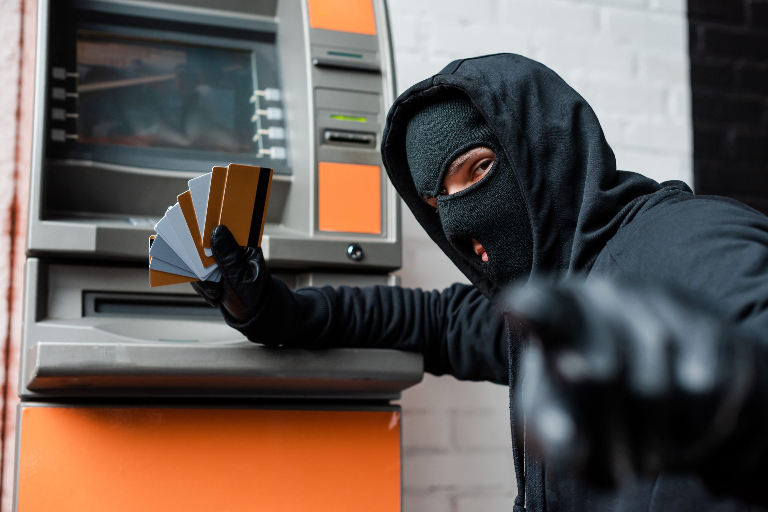 How To Protect Debit And Credit Cards Against Atm Fraud Atmeyeiq 8053