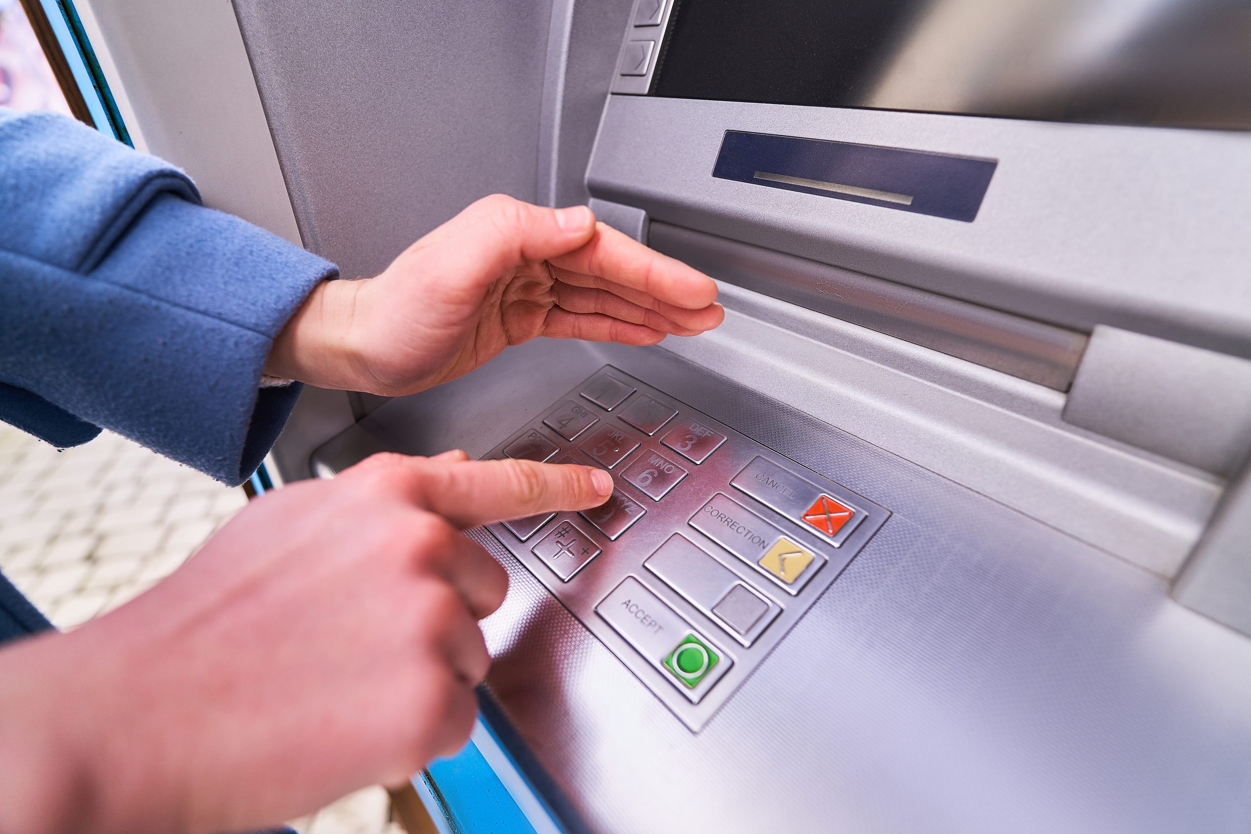 Atm Safety Precautions Security Tips You Need To Know Atmeyeiq 9525